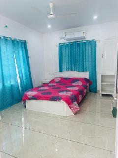 WHITE HOUSE Home Stay Centrally located near Lakeshore Hospital, Cochin Daily, Weekly, Monthly - 5