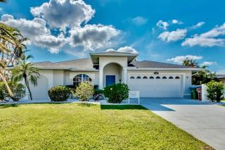 Villa Belle Isle by CoralVilla - pool, south facing - Cape Coral - 8