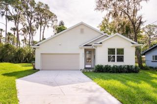 Dora's Heart New 3br King Bed Brand New - Mount Dora - 0