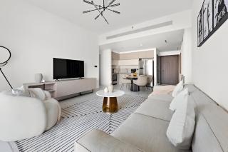 2BR Beachfront Apt with Stunning Dubai Marina View - Dubai - 1
