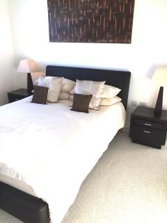 Penthouse - 2 Bed - 2 Bath - Free Parking - Bedford - 5