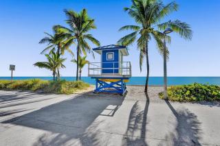Waves On Desoto Rental Unit With Pool - Hollywood - 0