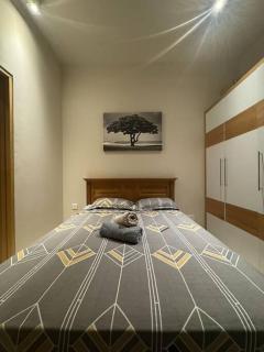 Luxurious 3 Bedroom Apt - Sea View - ES13 - 5