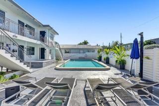 Waves On Desoto Studio With Pool # 3 - Hollywood - 0