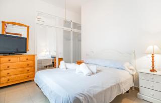 2 Bedroom Amazing Apartment In Chipiona - Chipiona - 2