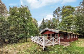 2 Bedroom Cozy Home In Annerstad - 0
