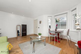 Сеntral 2 bedroom Flat in Acton Central - London - 8