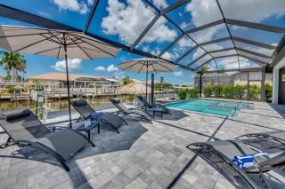 Villa Escape by CoralVilla - modern villa on water - Cape Coral - 4