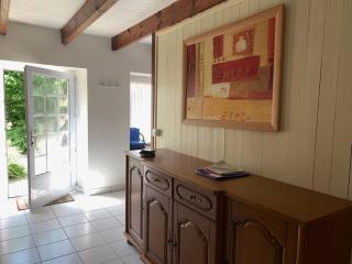 Lake Cottage, In A Small Village - Caurel - 9