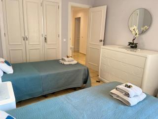 Beachfront Apartment in Marbella - Marbella - 3