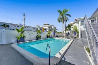 Waves On Desoto 1 Bed Pool View # 6 - Hollywood - 3