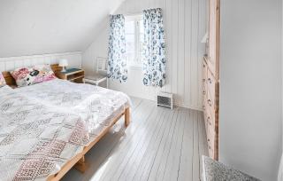 3 Bedroom Amazing Home In Sula - 1