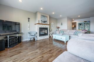 Serene Lakefront Retreat Explore & Unwind - Miller Lake - 6