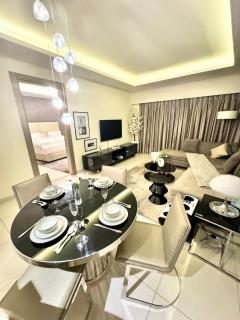 Luxury 1BR apartment - 5 min drive to Dubai Mall-5 star Hotel facilities - 1