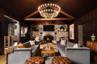 Private 37 Acre Lake Estate On 164 Acres - 11 Br - Highland - 9