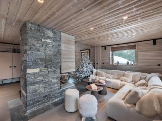 Luxueux chalet 6 chambres avec jacuzzi et home-cinéma à Megève, proche centre - FR-1-569-93 - Megève - 0