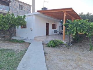 Apple's house - Karteros - 4