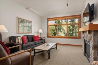 Couples Ski Sanctuary The Idyllic Alpine Getaway - 8