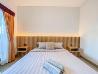 1 Min To Batu Bolong Island Boy Guesthouse Kt 4 - Canggu - 4