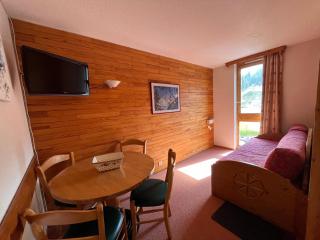 Studio divisible, proche pistes et commerces, balcon - FR-1-181-2304 - 0