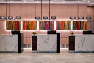 Delta Hotels by Marriott Edmonton Centre Suites - 2