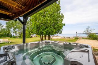 Georgian Legendary Tobermory Retreat With Hot Tub - 8