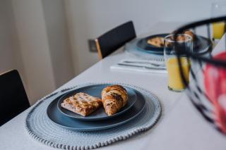 Fab 2 bed Central Altrincham Pass the Keys - Altrincham - 2
