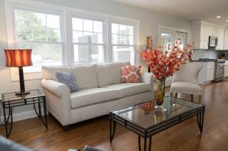 Spacious Modern Home in West Freehold - - 6