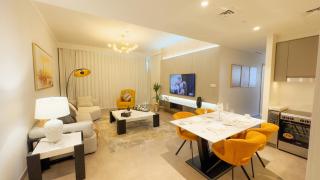 Luxury 2 Bedroom Poolside Haven in Dubai Creek Harbour - Dubai - 7