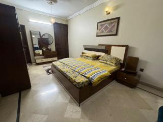 Elegant 2 Bedrooms Penthouse In Gulistan E Joher - Karatschi - 0