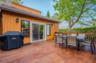 New In Sauble W Sauna & Hot Tub - Sauble Beach - 3