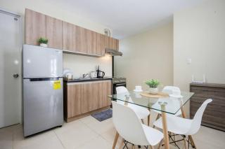 Furnished 2-Bedroom in Avida Towers Riala, Cebu IT Park with Fast WiFi, Netflix, Pool and More - Cebu City - 2