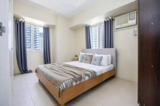 Furnished 2-Bedroom in Avida Towers Riala, Cebu IT Park with Fast WiFi, Netflix, Pool and More - 3
