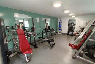 Luxury lakeside Lodge on family resort with fishing access - Kelsale - 2