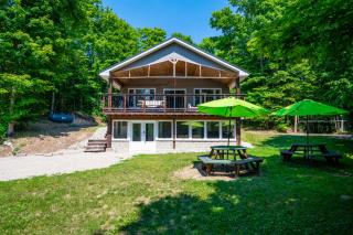 7-bed W Starlink , V-ball Near Beach! - Wiarton - 0
