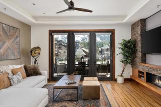 Luxury 4BDR Residence steps from Heavenly Village condo - South Lake Tahoe - 6