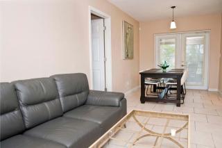 3 Bedrooms 2 Baths Pool Home available for LONGER STAYS!!! - 7