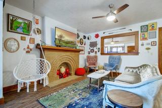 Eccentric Escape-hop skip jump to Plaza District - Oklahoma City - 1