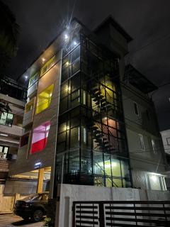 Uniro Rooms & Packages - 5