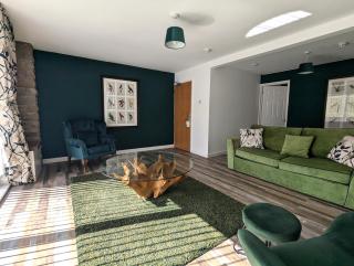 The Lodge by Cefn Tilla - 5