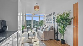 Eastern Suite - City centre, Free parking and Balcony - Birmingham - 9