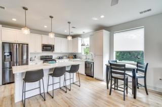 Modern Waveland Home with Deck - Walk to the Beach! - Waveland - 4