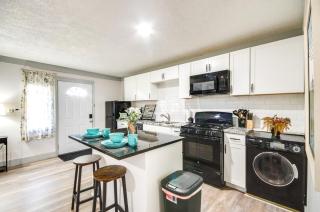 Greenwood Studio Cottage Less Than 1 Mi to Downtown! - Greenwood - 9