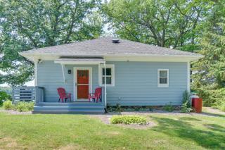 Waterfront Getaway on Sodus Bay Prime Location! - 9