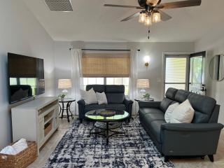 Delia Place Florida Oasis With Private Lanai - The Villages - 4