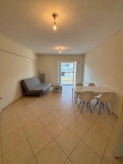 Accessible 2-Bedroom 75m2 with Veranda and Parking - Atene - 8