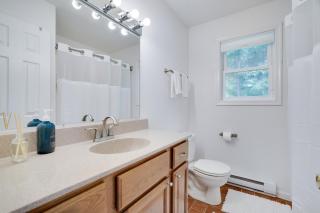 Lakefront A-frame Hot Tub, Dock, Kayaks, Games - 4