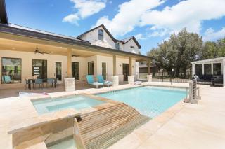 Heated pool Hot Tub Golf Cart Arcade Two Kitchens - Concan - 8