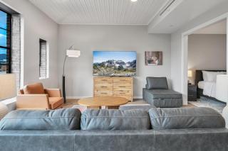 Central Downtown Asheville Luxe Condo - Asheville - 4