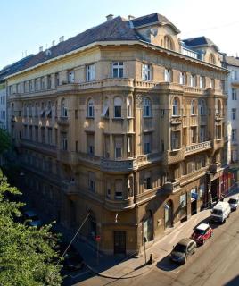 Baross Stylish Apartment - Budapest - 3